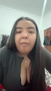 Snapshot of princezzc chatting on 4, 12, 2025 princezzc online show from 4, 12, 2025