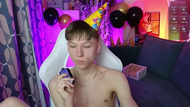 cuMte boy online show from 26, 3, 2026