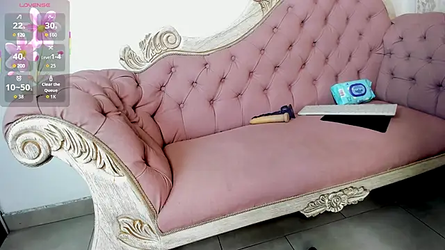 Snapshot of Mysterius_Woman chatting on 15, 12, 2025 Mysterius Woman online show from 15, 12, 2025