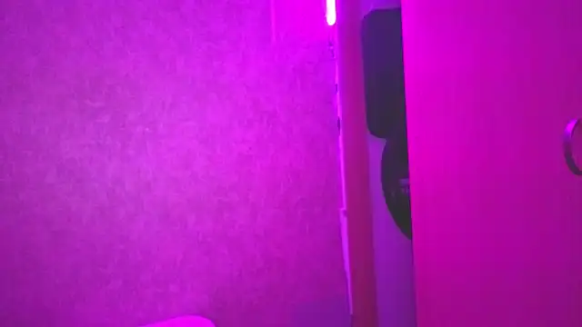 Malia fox online show from 28, 11, 2025