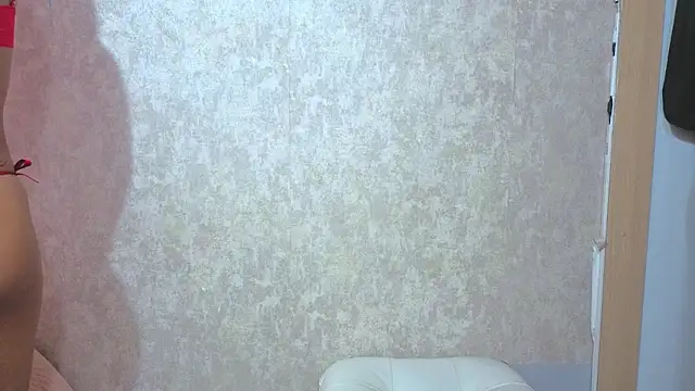 Malia fox online show from 14, 5, 2026