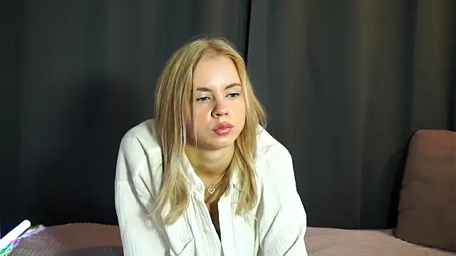 Snapshot of FelishaLaskin chatting on 5, 12, 2025 FelishaLaskin online show from 5, 12, 2025