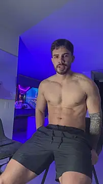 Snapshot of Valenthino_Salvatore chatting on 15, 12, 2025 Valenthino Salvatore online show from 15, 12, 2025