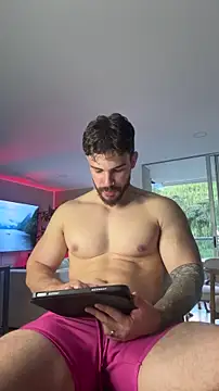 Snapshot of Valenthino_Salvatore chatting on 4, 5, 2026 Valenthino Salvatore online show from 4, 5, 2026