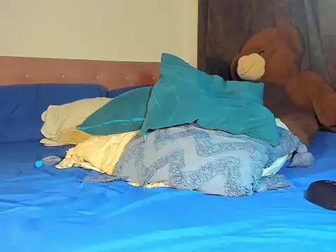 Snapshot of exotis_tiahara777 chatting on 19, 12, 2025 exotis tiahara777 online show from 19, 12, 2025