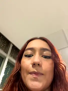 Snapshot of Eveeelyn25 chatting on 19, 12, 2025 Eveeelyn25 online show from 19, 12, 2025