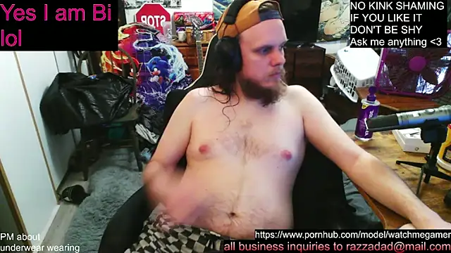 Snapshot of watchmegamer chatting on 1, 12, 2025 watchmegamer online show from 1, 12, 2025