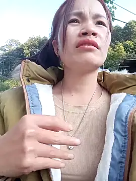 Snapshot of nangmo chatting on 15, 12, 2025 nangmo online show from 15, 12, 2025