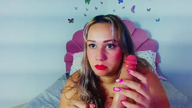 Snapshot of paula_brausin_ chatting on 4, 2, 2026 paula brausin online show from 4, 2, 2026