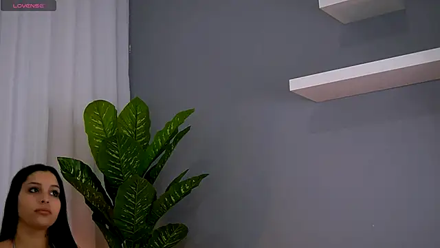 Snapshot of VanessaSinX chatting on 5, 12, 2025 VanessaSinX online show from 5, 12, 2025