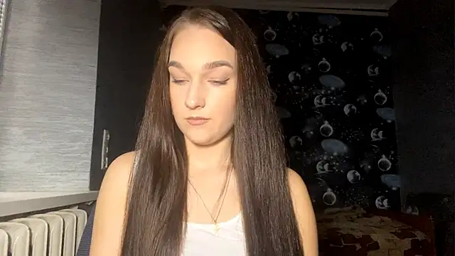 Snapshot of YahairaDuracher chatting on 3, 12, 2025 YahairaDuracher online show from 3, 12, 2025