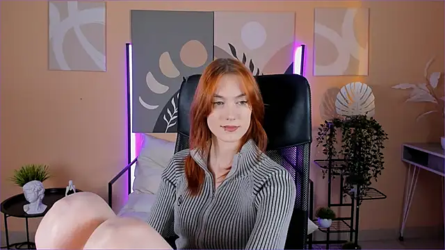 Snapshot of SierraHarper chatting on 13, 12, 2025 SierraHarper online show from 13, 12, 2025