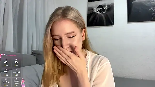 Snapshot of Alice_meow15 chatting on 7, 1, 2026 Alice meow15 online show from 7, 1, 2026