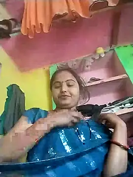 Snapshot of Pooja_hote chatting on 23, 11, 2025 Pooja hote online show from 23, 11, 2025