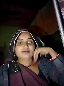 Snapshot of Pooja_hote chatting on 24, 11, 2025 Pooja hote online show from 24, 11, 2025