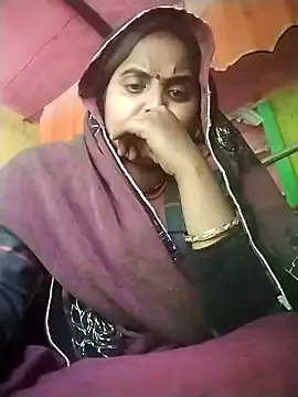 Snapshot of Pooja_hote chatting on 1, 12, 2025 Pooja hote online show from 1, 12, 2025