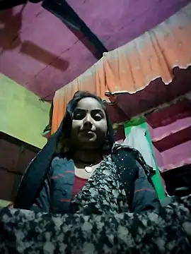 Snapshot of Pooja_hote chatting on 2, 12, 2025 Pooja hote online show from 2, 12, 2025