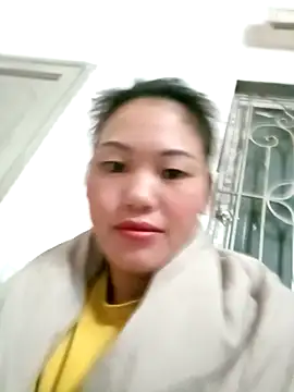 Snapshot of lynae-0 chatting on 28, 11, 2025 lynae-0 online show from 28, 11, 2025