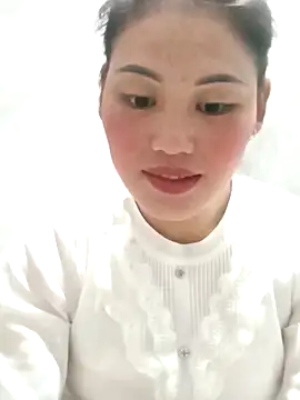 Snapshot of lynae-0 chatting on 3, 12, 2025 lynae-0 online show from 3, 12, 2025