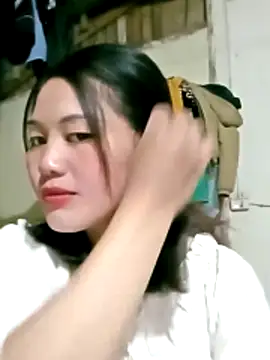 Snapshot of lynae-0 chatting on 14, 12, 2025 lynae-0 online show from 14, 12, 2025