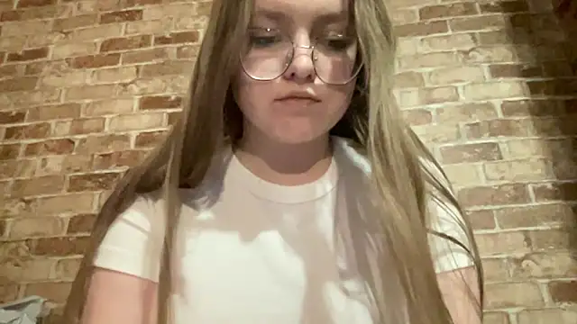 Snapshot of Blair_Reid chatting on 29, 11, 2025 Blair Reid online show from 29, 11, 2025