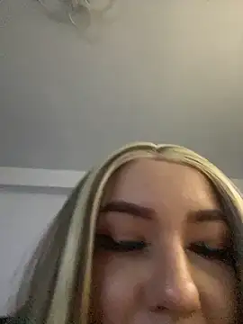 Snapshot of JasminInk chatting on 4, 12, 2025 JasminInk online show from 4, 12, 2025