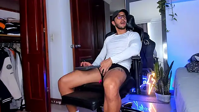 Snapshot of JotaCeliz chatting on 13, 12, 2025 JotaCeliz online show from 13, 12, 2025