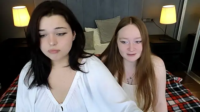 VikiBlossom online show from 15, 12, 2025