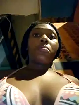 Snapshot of KiaracCastilo chatting on 2, 12, 2025 KiaracCastilo online show from 2, 12, 2025