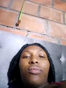 Snapshot of KiaracCastilo chatting on 4, 12, 2025 KiaracCastilo online show from 4, 12, 2025