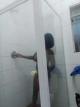 Snapshot of SexyAdelexx chatting on 4, 12, 2025 SexyAdelexx online show from 4, 12, 2025