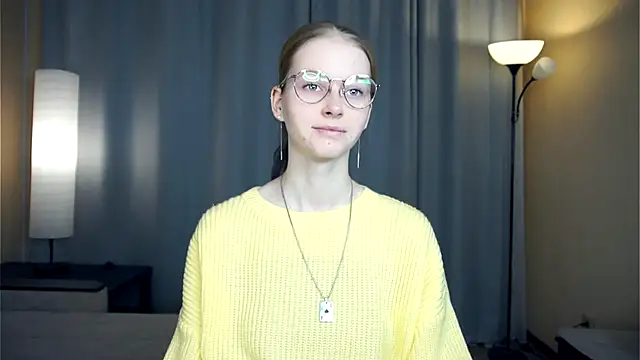 Snapshot of ToyaPletz chatting on 3, 12, 2025 ToyaPletz online show from 3, 12, 2025