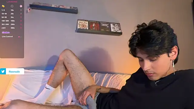 Snapshot of noxnude chatting on 19, 5, 2026 noxnude online show from 19, 5, 2026