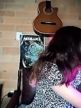 Snapshot of JennBenett_ chatting on 4, 12, 2025 JennBenett online show from 4, 12, 2025