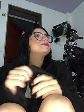 Snapshot of Miharu_ chatting on 4, 12, 2025 Miharu online show from 4, 12, 2025