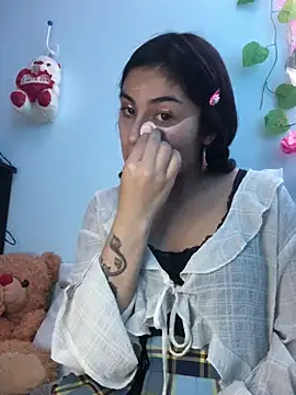 Snapshot of Miharu_ chatting on 13, 12, 2025 Miharu online show from 13, 12, 2025