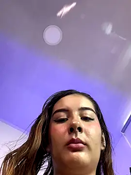 Snapshot of Allana_Rousse chatting on 1, 12, 2025 Allana Rousse online show from 1, 12, 2025