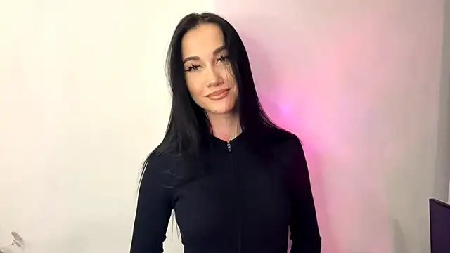 Beautyofnlka online show from 4, 12, 2025