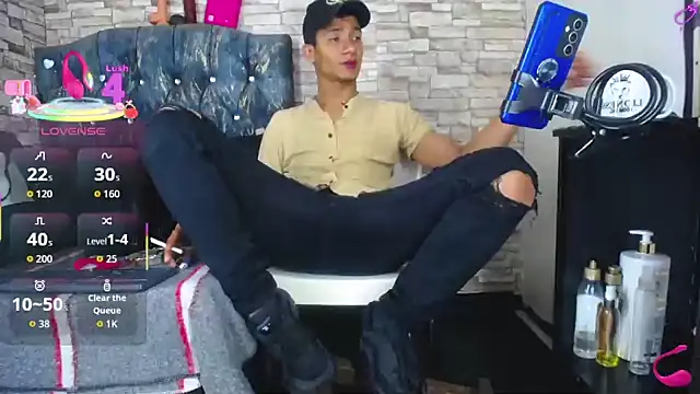 Snapshot of stefanodj chatting on 5, 12, 2025 stefanodj online show from 5, 12, 2025