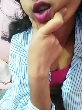 Snapshot of sexylyva chatting on 16, 12, 2025 sexylyva online show from 16, 12, 2025