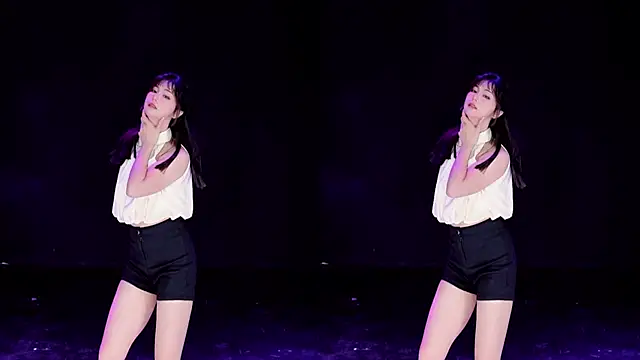 Snapshot of XKCH-001 chatting on 14, 12, 2025 XKCH-001 online show from 14, 12, 2025