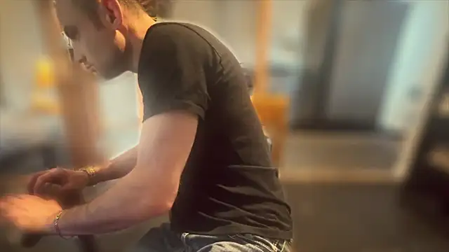 famous1tad online show from 10, 1, 2026