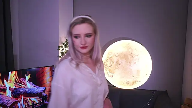 Snapshot of DorthaDunt chatting on 4, 12, 2025 DorthaDunt online show from 4, 12, 2025