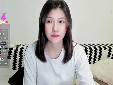 Snapshot of YINGZI-2025 chatting on 15, 12, 2025 YINGZI-2025 online show from 15, 12, 2025