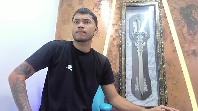 Snapshot of hot_guy_sweet chatting on 14, 12, 2025 hot guy sweet online show from 14, 12, 2025