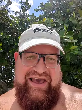 Snapshot of BigBearforCuddles chatting on 13, 5, 2026 BigBearforCuddles online show from 13, 5, 2026