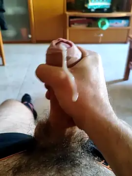 Snapshot of MomentoCaliente00 chatting on 24, 11, 2025 MomentoCaliente00 online show from 24, 11, 2025