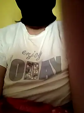 Snapshot of Era_90 chatting on 5, 12, 2025 Era 90 online show from 5, 12, 2025