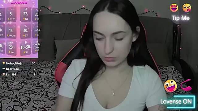 Snapshot of Star_Kate chatting on 4, 12, 2025 Star Kate online show from 4, 12, 2025