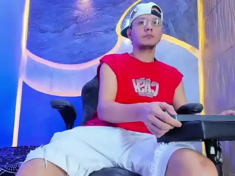 Snapshot of Asmodeohot20 chatting on 16, 12, 2025 Asmodeohot20 online show from 16, 12, 2025